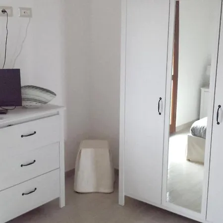 With 2 Bedrooms In La Muddizza With Wonderful Sea View And Furnished Balcony 2 Km From The Beach Apartment